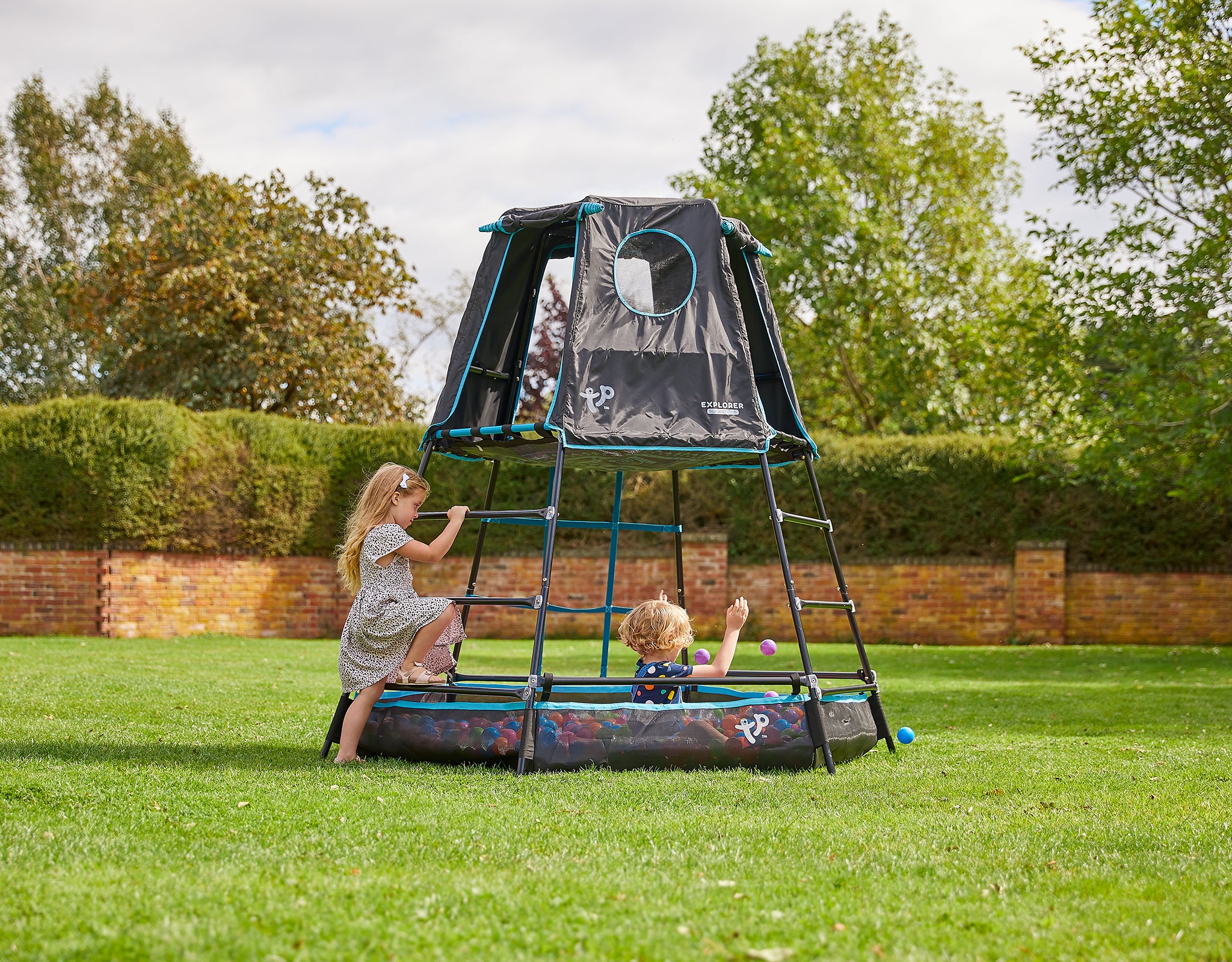 How to Decide on a Climbing Frame. Range of Designs and Size